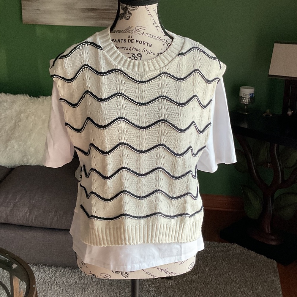 Zara Cream and Navy Wave Pattern Sweater, Size M